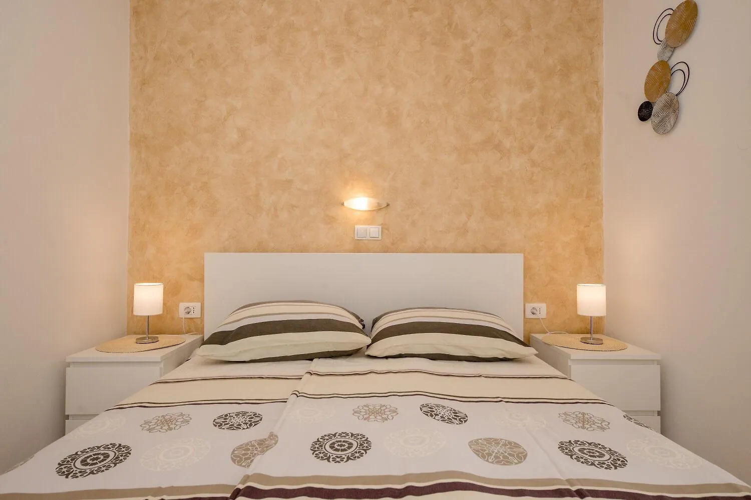 Apartments Mar Palit 0*,