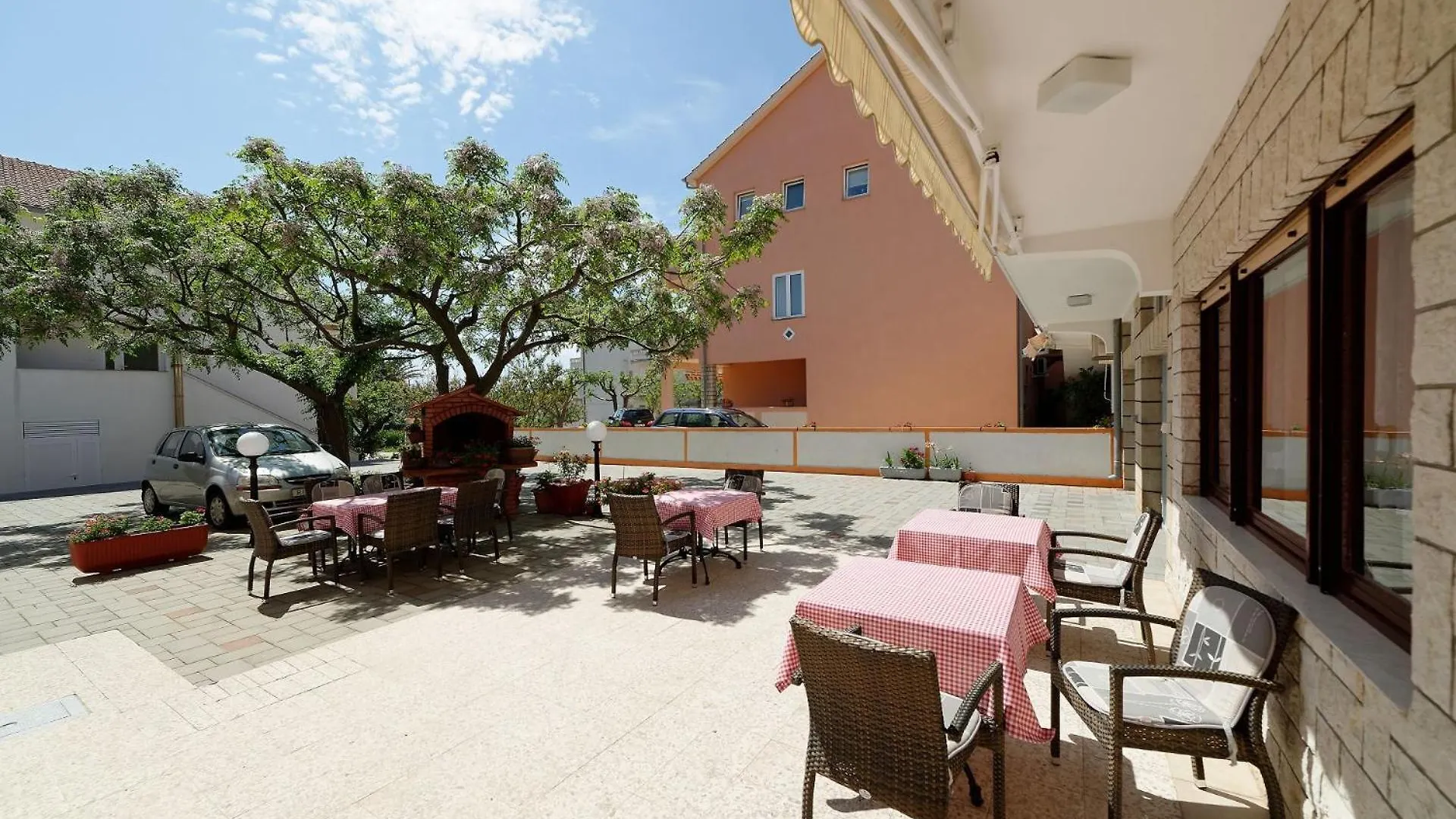 Apartments Mar Palit